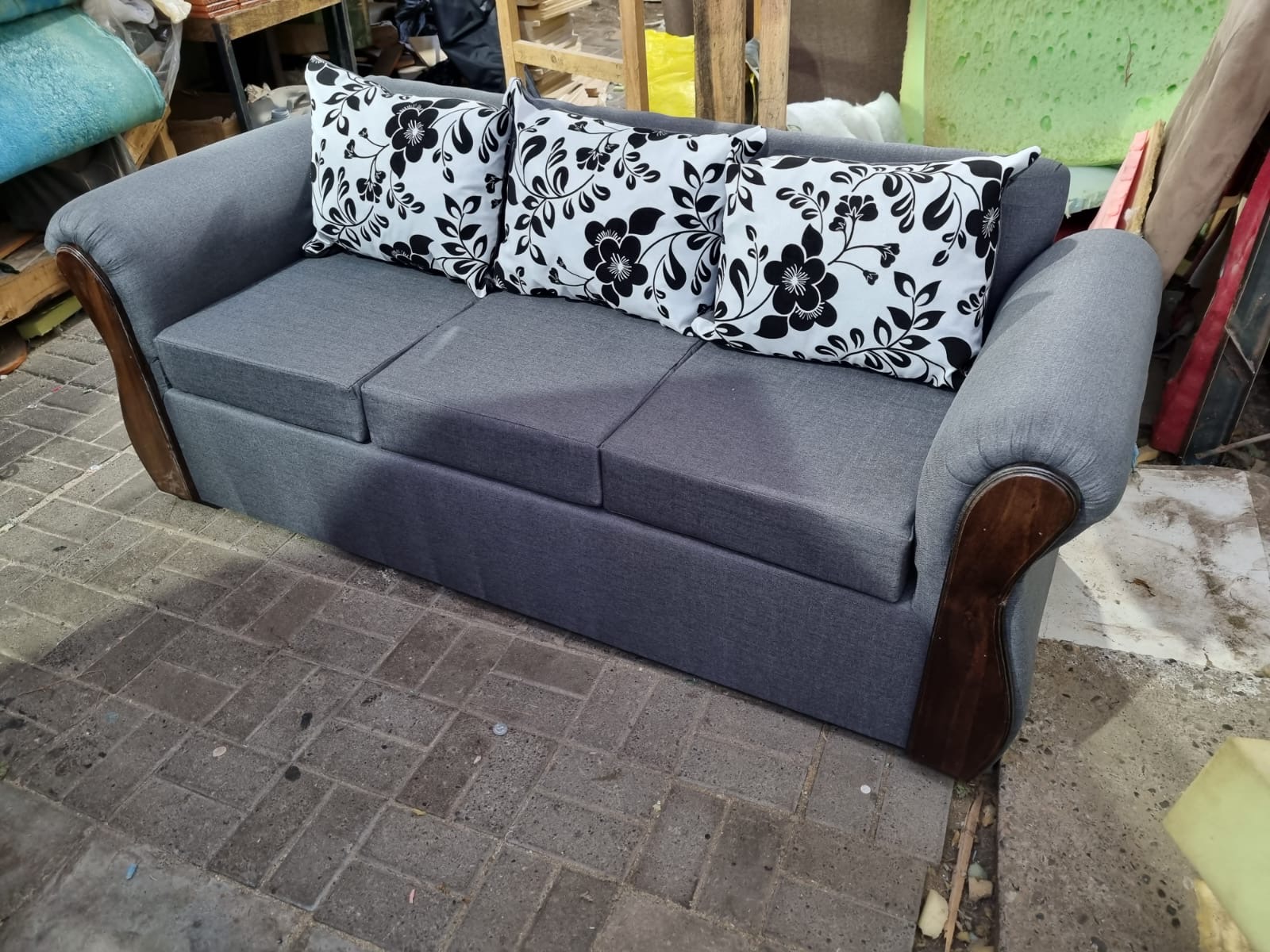 Sofa 3 cuerpos tradicionales  - foto 4